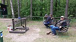 Janusz przed konkurencją Oś